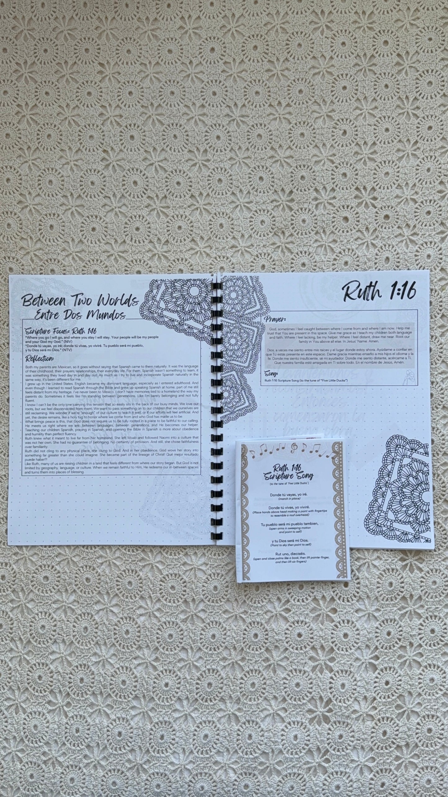 Jesus at the Center of Our Hogar Bilingüe